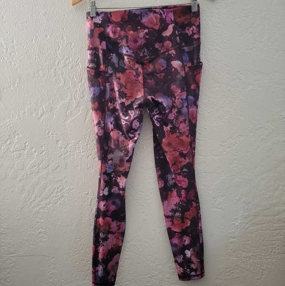 Athleta Salutation Stash Pocket II Floral Print Size Medium - Picture 2 of 8